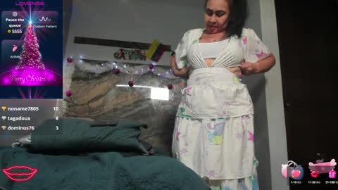 Snapshot of cloee_rabbyt chatting on 12-23-24, 05:43 CLOE online show from 12-23-24, 05:43