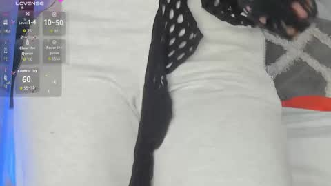 cloeparker_ online show from 12-17-25, 11:27