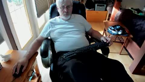 cloudalert62 online show from 11-02-25, 06:43