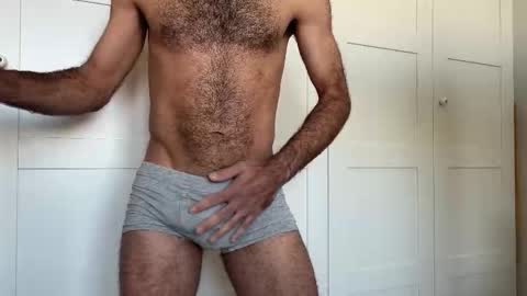 Alex online show from 11-11-25, 10:37