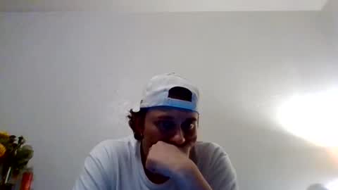 Snapshot of cloudyydayzz chatting on 02-19-26, 03:24 tallhungandcloudy online show from 02-19-26, 03:24