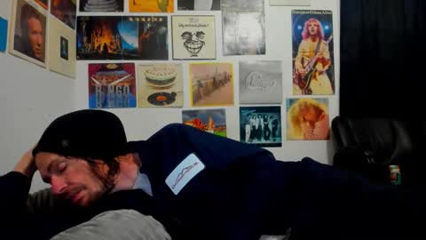 cloudyystarr666 online show from 01-11-26, 08:30