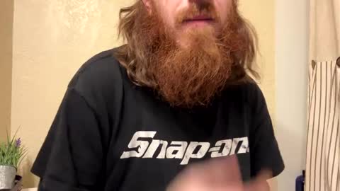 Snapshot of cloverboy1988 chatting on 01-17-25, 11:59 cloverboy1988 online show from 01-17-25, 11:59