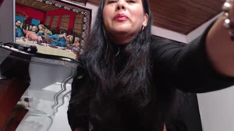 Snapshot of clovermiller chatting on 02-18-25, 02:38 rocio online show from 02-18-25, 02:38