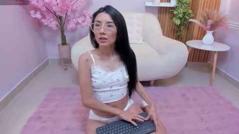 Eilyn online show from 10-13-25, 10:15