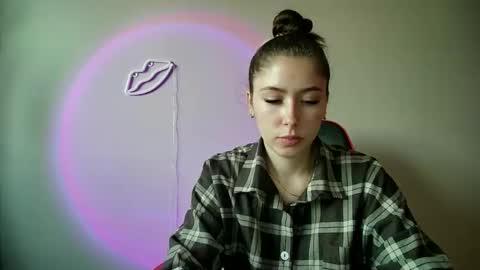 cocoberry1 online show from 12-16-25, 12:10