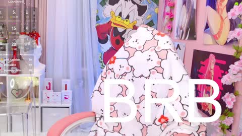 Mia online show from 12-17-24, 12:34