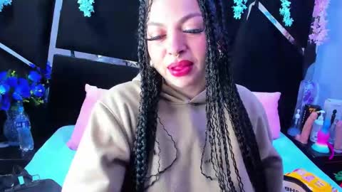 Snapshot of cocoo_nuth chatting on 10-23-25, 03:17 Cocoo  online show from 10-23-25, 03:17