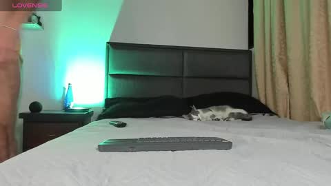 Snapshot of codyluke_ chatting on 09-18-25, 12:45 Cody Luke online show from 09-18-25, 12:45