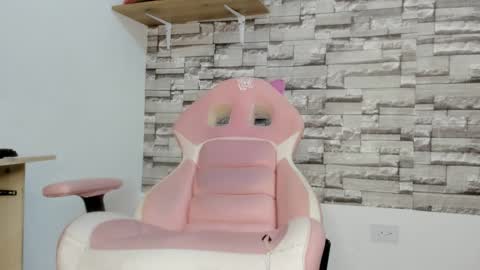 laurita online show from 01-16-25, 05:55