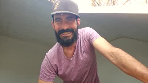 Snapshot of coffeemaker4 chatting on 11-19-25, 08:31 coffeemaker4 online show from 11-19-25, 08:31