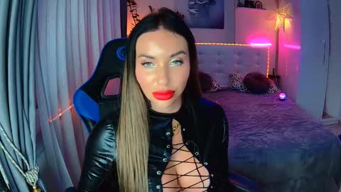 Snapshot of cokeyspeed69 chatting on 10-19-25, 10:27 Ur goddess Nikki online show from 10-19-25, 10:27