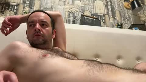 colambus555 online show from 12-28-24, 09:40