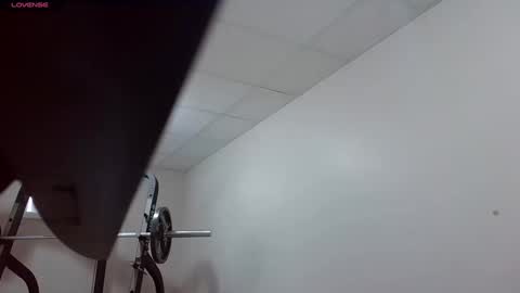 Snapshot of coleblack77 chatting on 09-21-25, 05:47 Cole online show from 09-21-25, 05:47