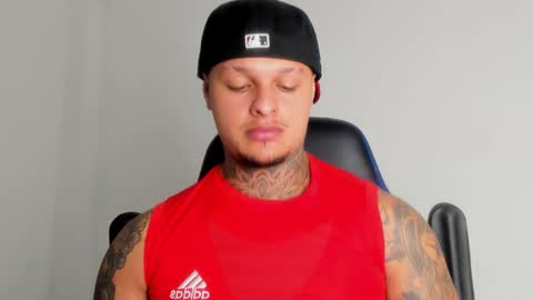 Snapshot of colin_prince2 chatting on 12-30-24, 02:31 COLIN online show from 12-30-24, 02:31