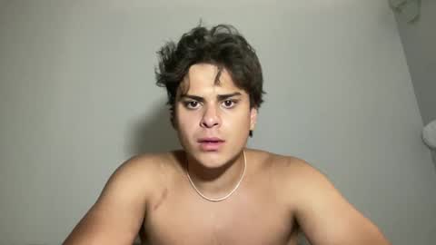 Snapshot of college27816672 chatting on 10-09-25, 02:31 college27816672 online show from 10-09-25, 02:31