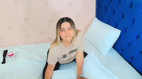  MEGAN  online show from 01-24-25, 08:32