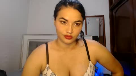 Snapshot of colombi4spice chatting on 12-01-24, 05:13 viviana online show from 12-01-24, 05:13