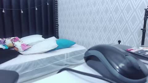  GRETCHEN  online show from 03-01-25, 12:12