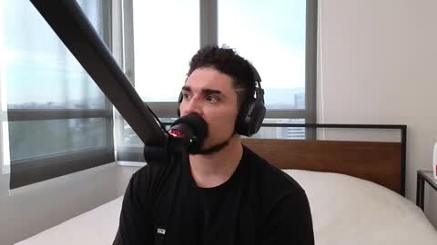 Snapshot of colomchil chatting on 10-21-25, 09:59 colomchil online show from 10-21-25, 09:59