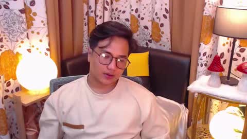 Snapshot of colossalboy chatting on 01-17-25, 05:30 Sunny online show from 01-17-25, 05:30