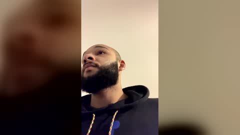 Snapshot of colossalmike chatting on 02-09-26, 10:41 colossalmike online show from 02-09-26, 10:41