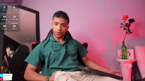 Snapshot of colstorw_ chatting on 10-04-25, 10:46 colstorw_ online show from 10-04-25, 10:46