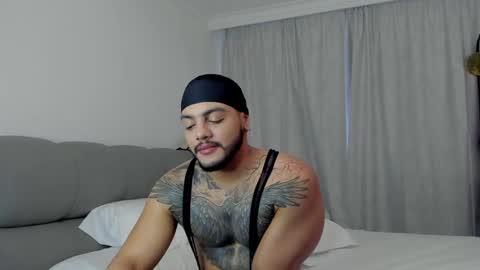 Jhoan online show from 02-05-25, 02:16