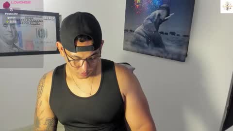 coltonmassif_ online show from 10-30-25, 04:03