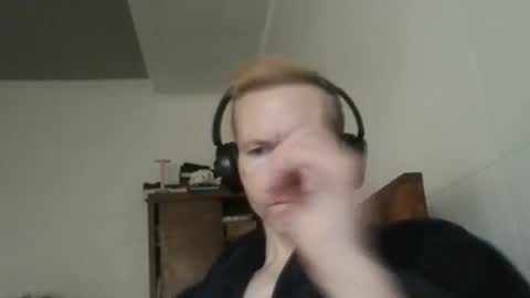 Snapshot of comecontrol chatting on 09-15-25, 09:09 comecontrol online show from 09-15-25, 09:09