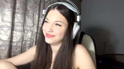 Bella  online show from 10-15-25, 01:00