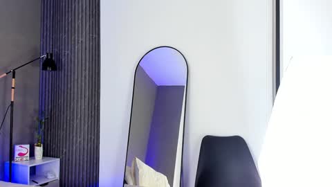 conielaurenth online show from 01-08-25, 02:46