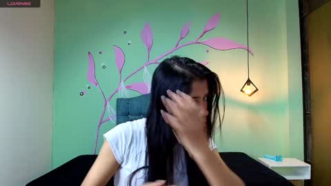 Snapshot of connie_bell chatting on 01-27-25, 12:05 C O N N I E online show from 01-27-25, 12:05