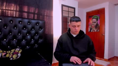 Connor Smith online show from 12-12-24, 12:01