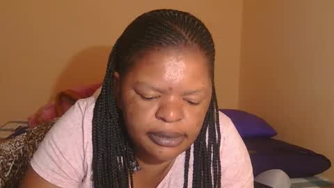 Snapshot of conny685249 chatting on 09-30-25, 02:16 conny online show from 09-30-25, 02:16