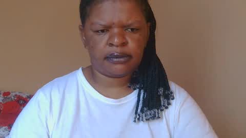 Snapshot of conny685249 chatting on 10-14-25, 05:08 conny online show from 10-14-25, 05:08