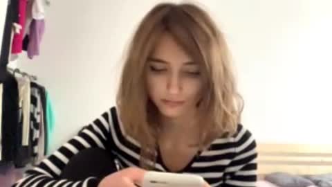 Snapshot of constancefanny chatting on 02-27-26, 12:05 Amelia online show from 02-27-26, 12:05