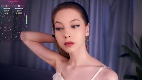 Hello im Sofia Welcme to my room .More hugs and kiss for you online show from 09-18-25, 07:32