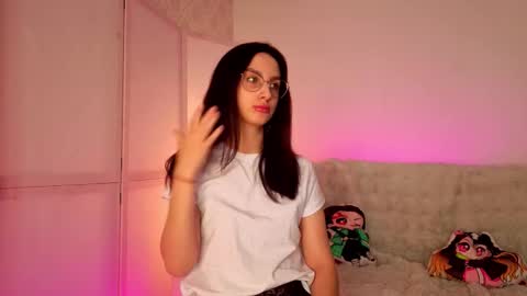 Snapshot of coochyy chatting on 10-07-25, 10:01 coochyy online show from 10-07-25, 10:01