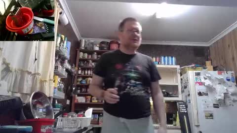 Snapshot of cookieliquor chatting on 10-08-25, 06:49 Cookie - I do cooking streams occasionally. Next stream  online show from 10-08-25, 06:49