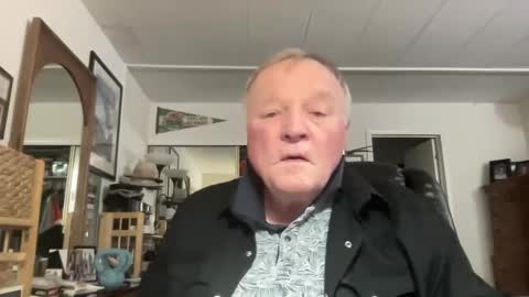 Snapshot of cookoosnest chatting on 12-16-24, 05:06 cookoosnest online show from 12-16-24, 05:06