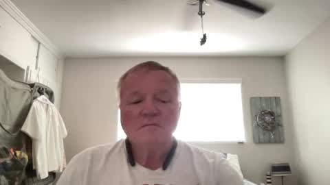 Snapshot of cookoosnest chatting on 02-28-25, 11:45 cookoosnest online show from 02-28-25, 11:45