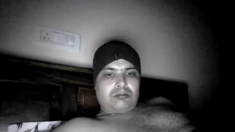 Cool Breeze09 online show from 10-28-25, 06:32