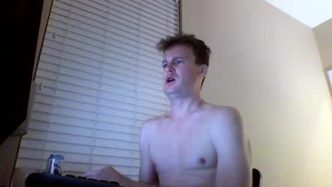 Snapshot of cooldude122222 chatting on 12-25-24, 06:31 cooldude122222 online show from 12-25-24, 06:31