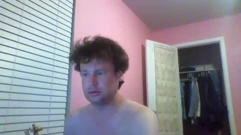 Snapshot of cooldude122222 chatting on 11-09-25, 12:03 cooldude122222 online show from 11-09-25, 12:03