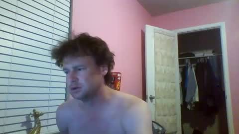 Snapshot of cooldude122222 chatting on 11-10-25, 05:06 cooldude122222 online show from 11-10-25, 05:06