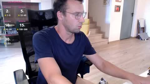 coolnerdguy79 online show from 09-11-25, 04:40