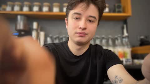 Lisa and Alen online show from 02-15-25, 09:16