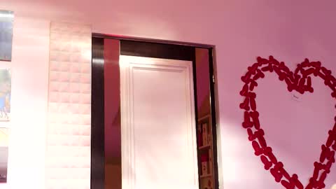 Ginger The Cringer online show from 11-20-25, 10:37