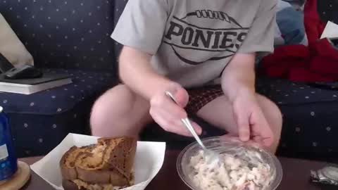 Snapshot of copper_crotch chatting on 11-08-25, 09:02 copper_crotch online show from 11-08-25, 09:02